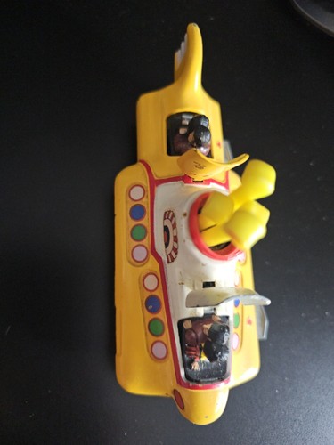 Corgi 803 the beatles - 803,