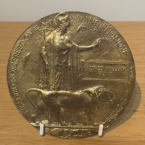 World war death plaque - world,