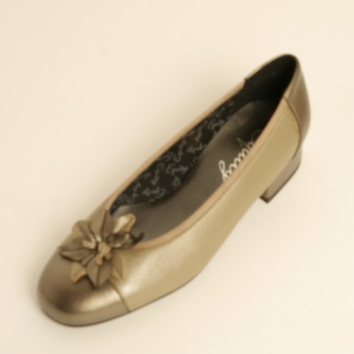 Equity davina leather court - davina,