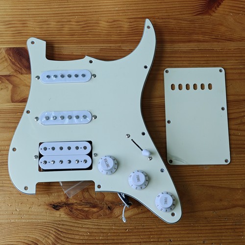 2020s strat style loaded - strat, hss