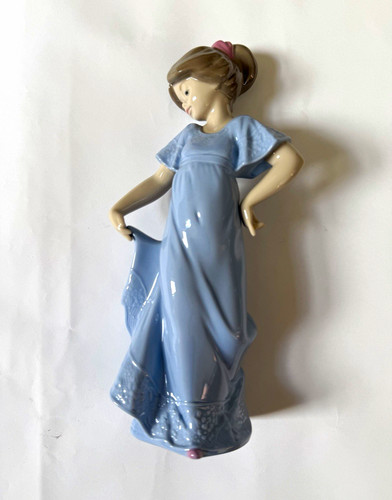 Nao handmade porcelain girl - nao,