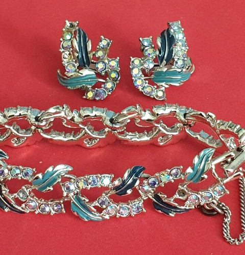 Vintage costume jewellery - costume,