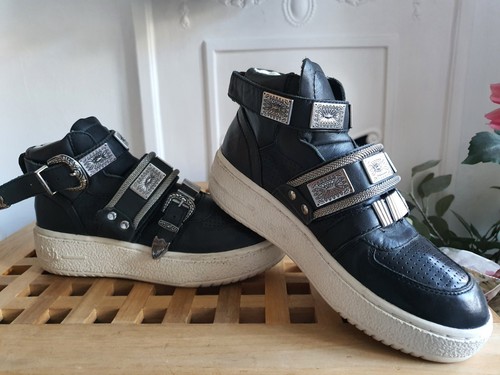 Ash black buckled flatform - black,