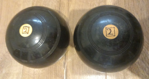 Indoor lawn bowls - lawn, full
