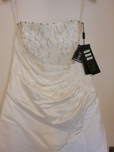 Ivory wedding dress jora - by,