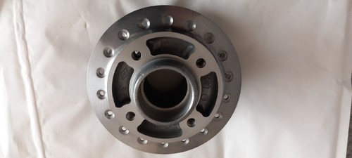 Yamaha rd125 front wheel - yamaha, hub