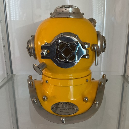 Navy mark diving - v,
