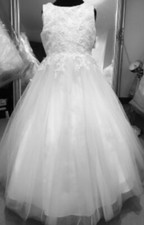 White communion Dress BNWT -Age 8 - Reduced to Clear