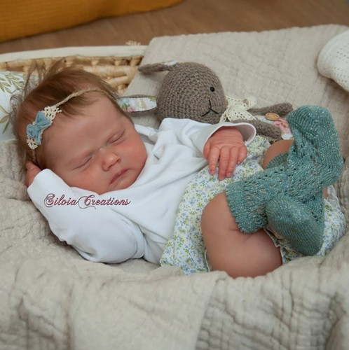 Silvia sleeping authentic - authentic, 20"