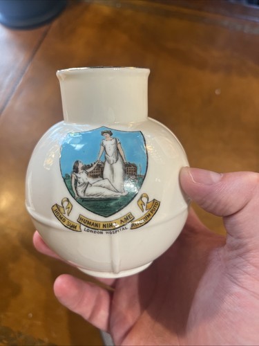 Goss crested china milk - crested,