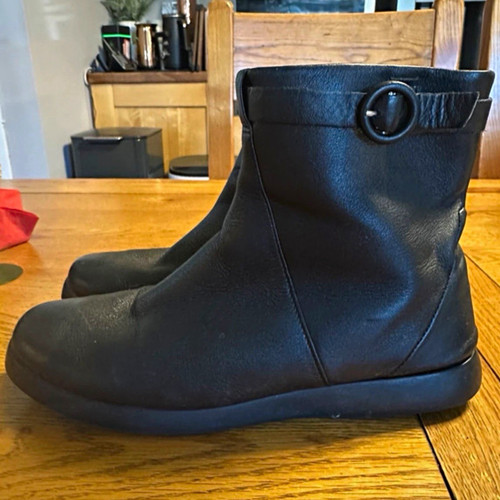 Camper black leather ankle
