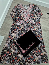 Emirati Mukhawar Dress Floral