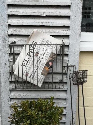 Wire magazine newspaper wall - magazine,