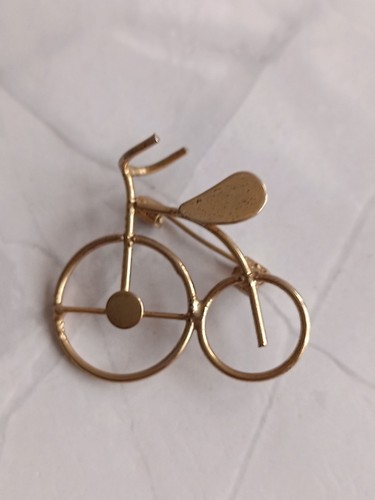 Gold tone penny - tone,