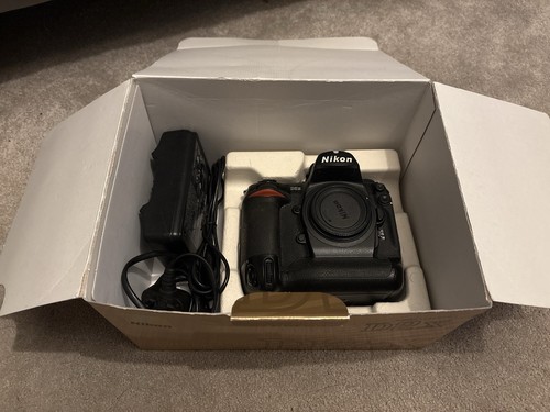 Nikon d2x pro - pro, +