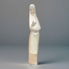 NAO by LLADRO Lady Holding Bunny Rabbit Figurine 10.75” NO BOX B15M Spain