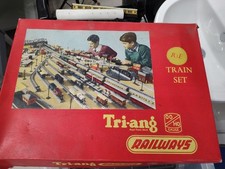 Triang R3BE Train Set complete in box , used condition collectable 