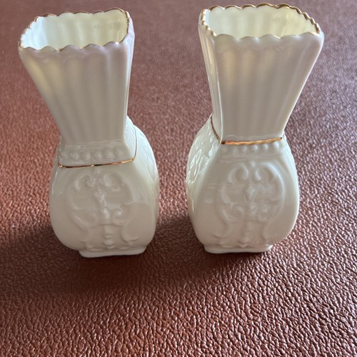Vintage belleek bud vases - 2,