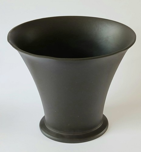 Wedgwood black jasper vase - black,