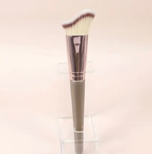 1pc Wave Contour Makeup Brush