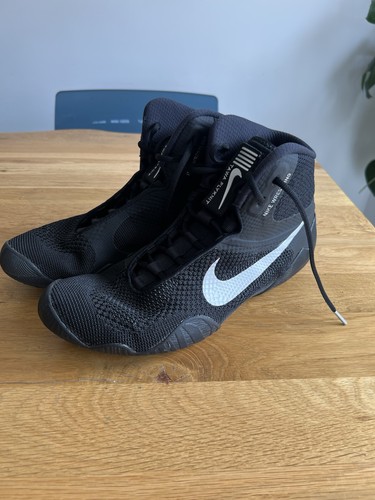 Nike tawa black and - black,