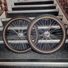 Sealed Bearing Old School