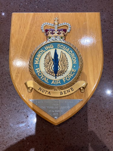 Handling squadron royal air - squadron,