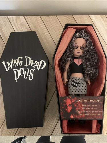 Living dead doll - living, demonique