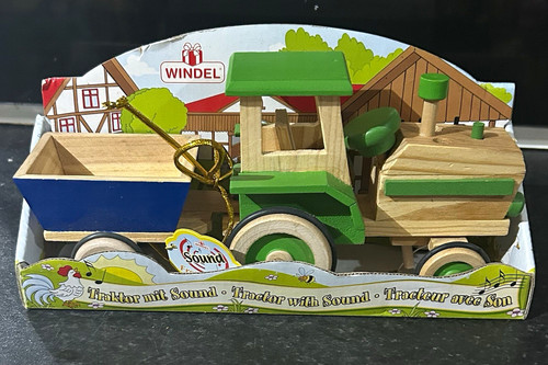 Windel wooden farm tractor - windel,