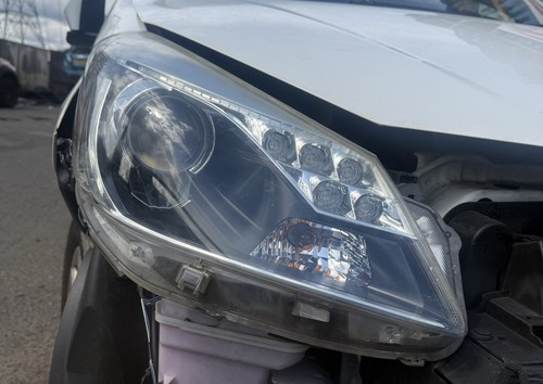 Toyota yaris 2013 front driver - 2013,