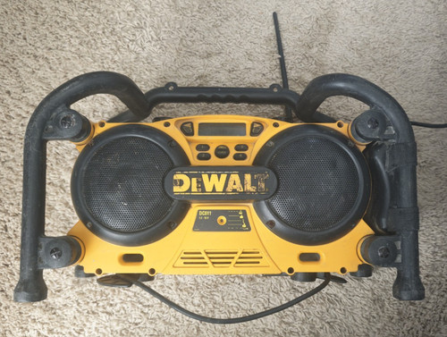 Dewalt dc011 jobsite radio - jobsite,
