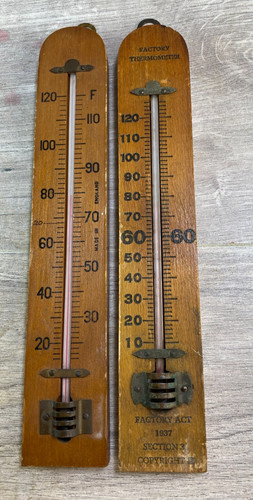 Vintage wooden thermometer - ,
