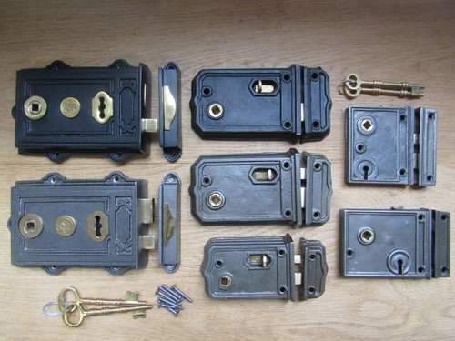Cast iron door lock - cast,