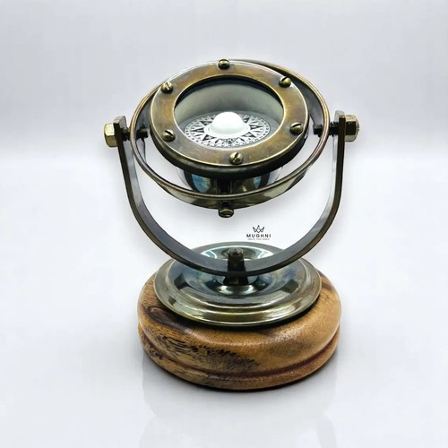 Brass gimbal compass - brass,