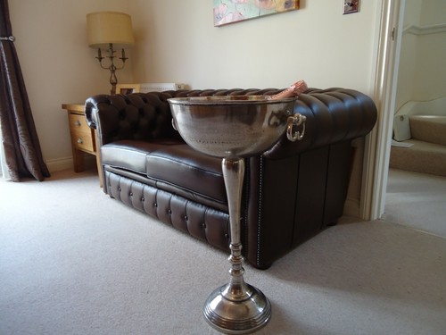 Floor standing champagne ice - standing,