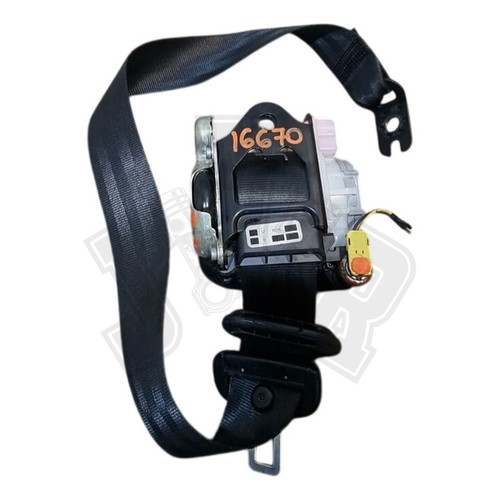 Skoda octavia seat belt front - skoda,