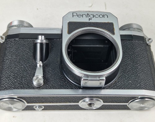 Pentacon camera body - f,