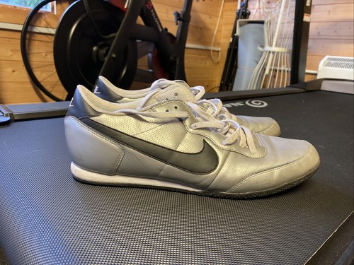 Nike track racer uk10 - track,