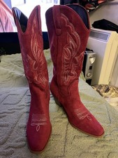 Ladies Red Faux Suede Embroidered Cowboy Boots Size 7.5 Pull On Block Heel