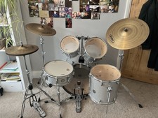 Mapex Silver Glitter Acoustic Drum Kit 5-Piece with Stool and Cymbals