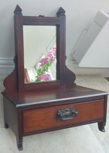 Antique hall mirror and - , glove
