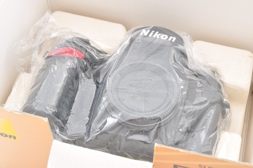 Nikon 35mm slr - f6, film