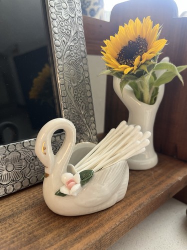 Vintage porcelain swan holder - vintage,
