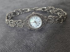 Vintage Past Times Ladies