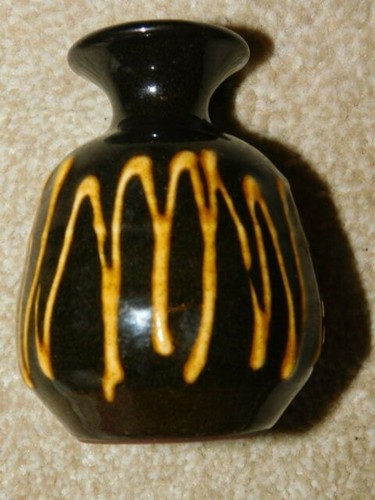 Woburn pottery brown posy vase - posy,