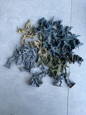 JOB LOT OF AIRFIX TOY SOLDIERS 1.32 WW2 