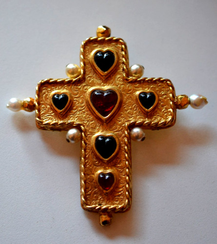 Butler wilson brooch - wilson, maltese