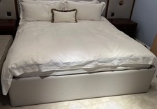 SuperKing Vispring Mattress Bedstead Realm, Vispring Mattress Topper & Bed Frame