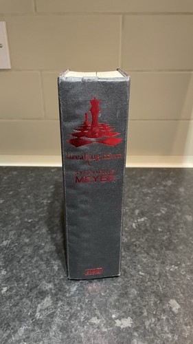 Breaking dawn hardcover - dawn, –