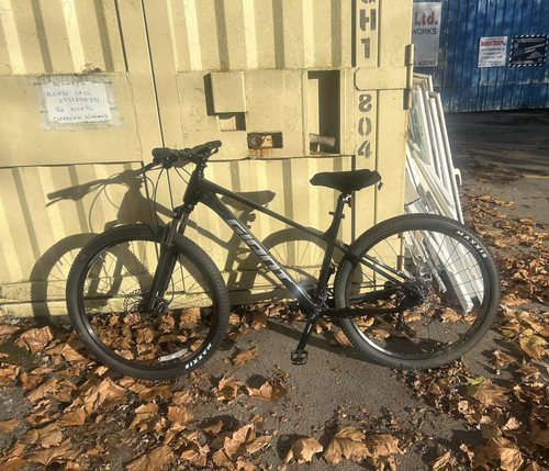 Giant mountain bike 29in - giant, l